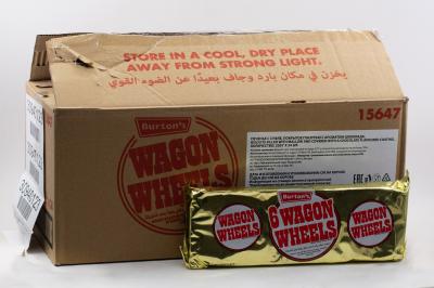 Печенье с суфле, покрытое глазурью с ароматом шоколада золото Wagon Wheels (Великобритания) 220г